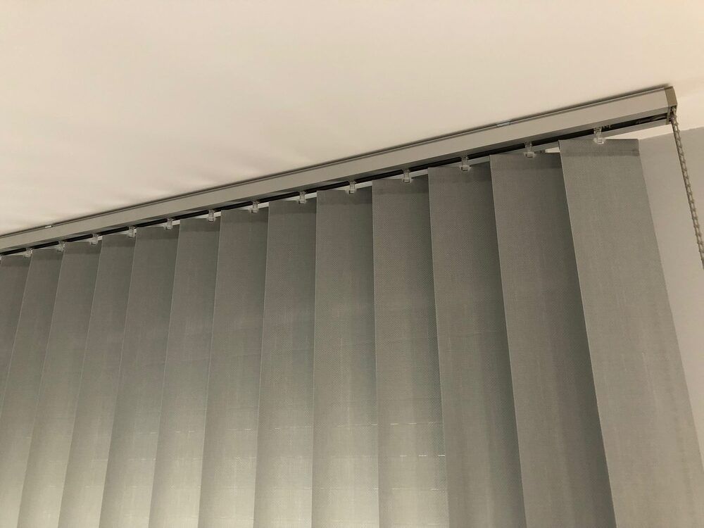 Detalle cortina vertical